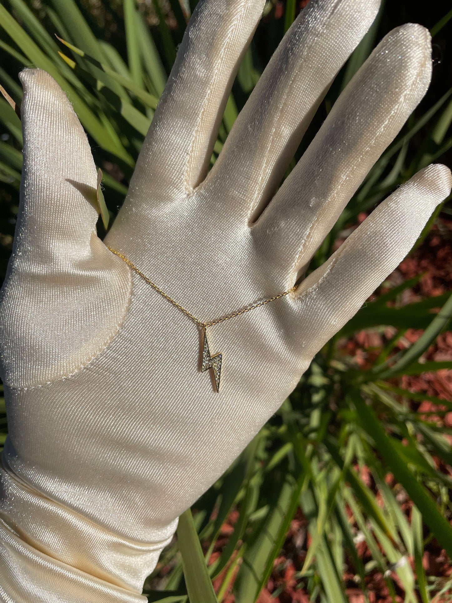 Golden Flash Necklace