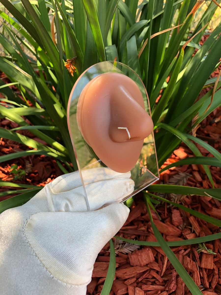 Arrow Non Piercing Nose Clip
