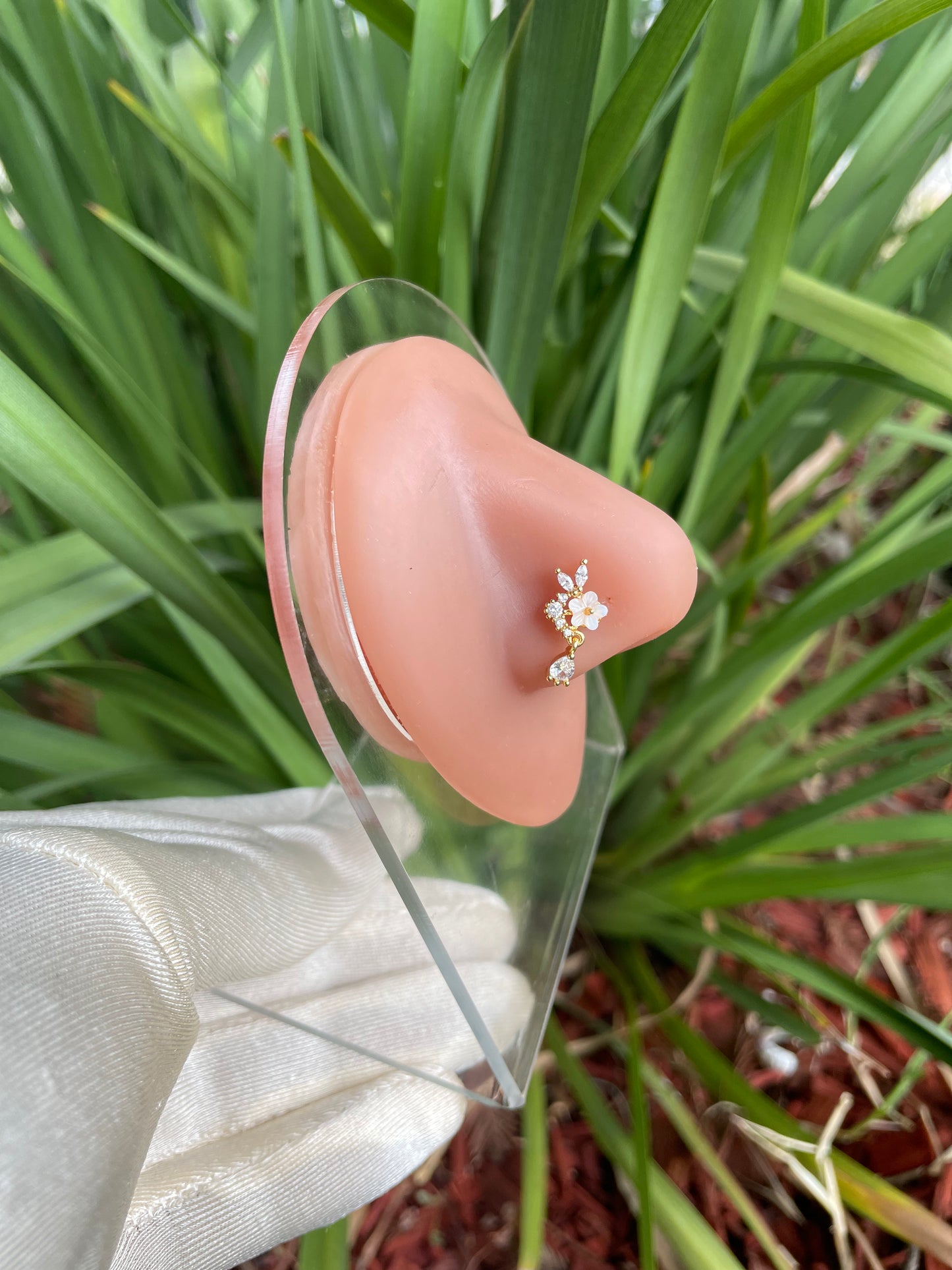 Okimi Flower Nose Ring